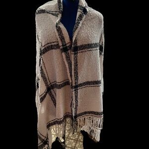 MUD PIE Plaid Scarf Wrap Shawl Cape Cardigan One Size White &Black 72X29.5 NEW